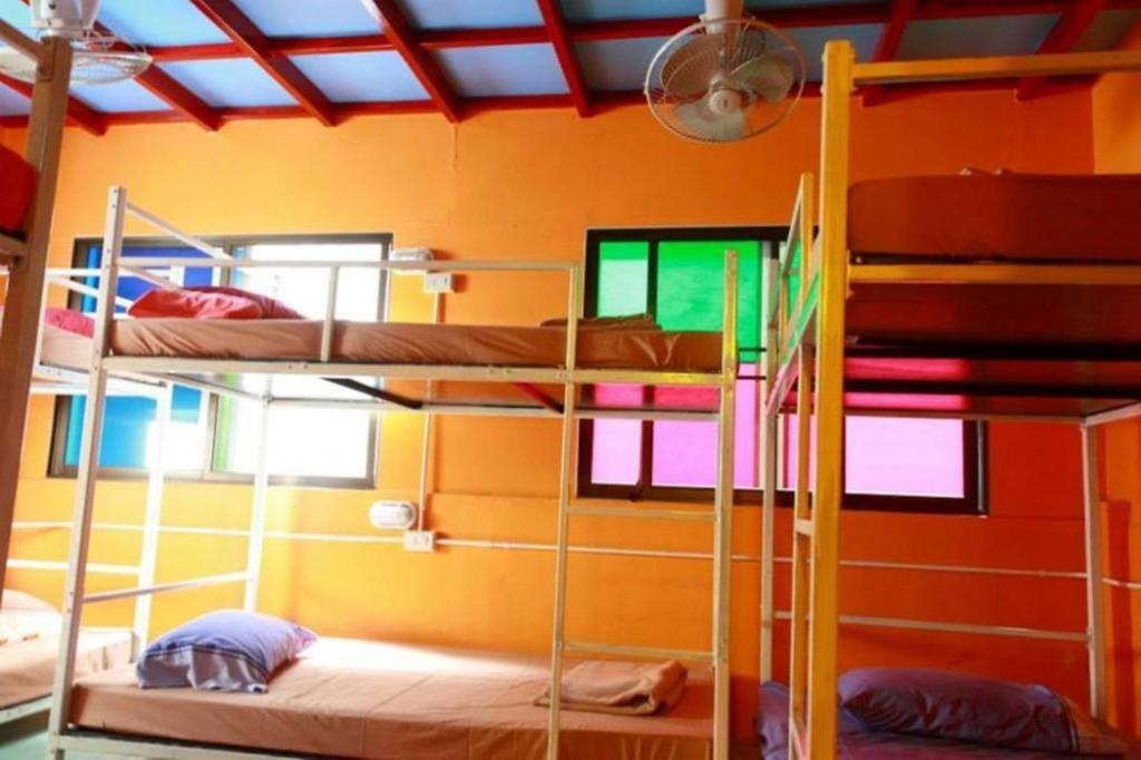 بيت شباب أوه واي أوه 586 فوكيت Phuket المظهر الخارجي الصورة