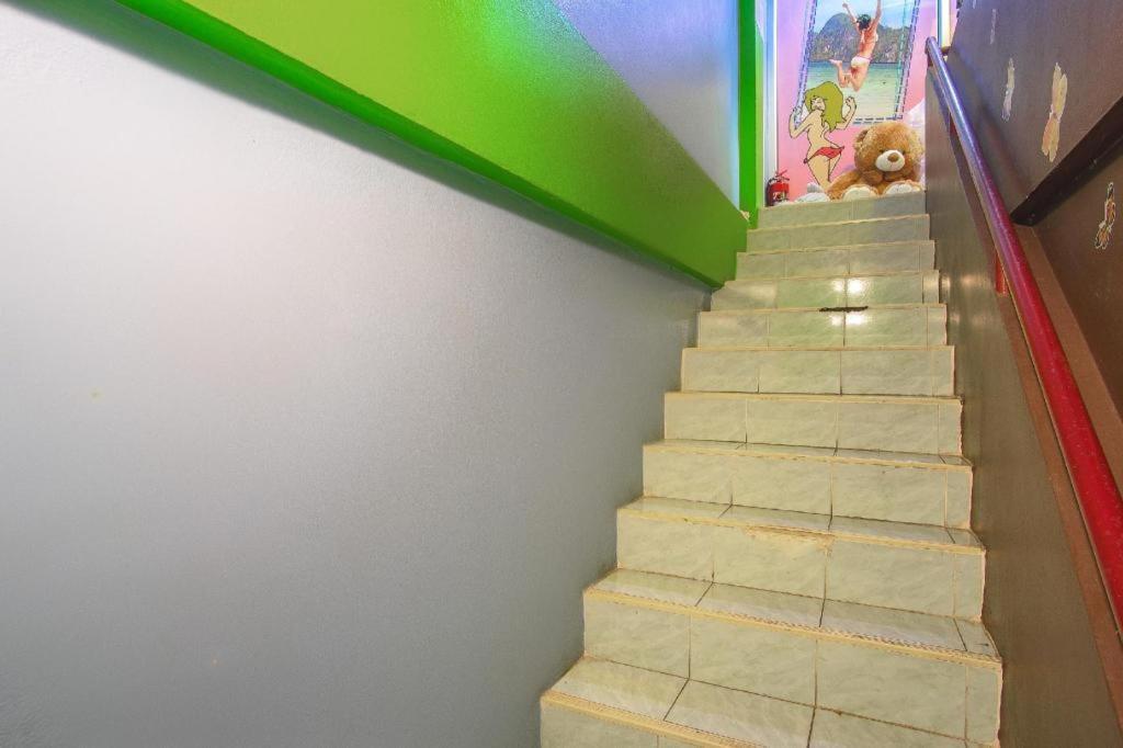 بيت شباب أوه واي أوه 586 فوكيت Phuket المظهر الخارجي الصورة