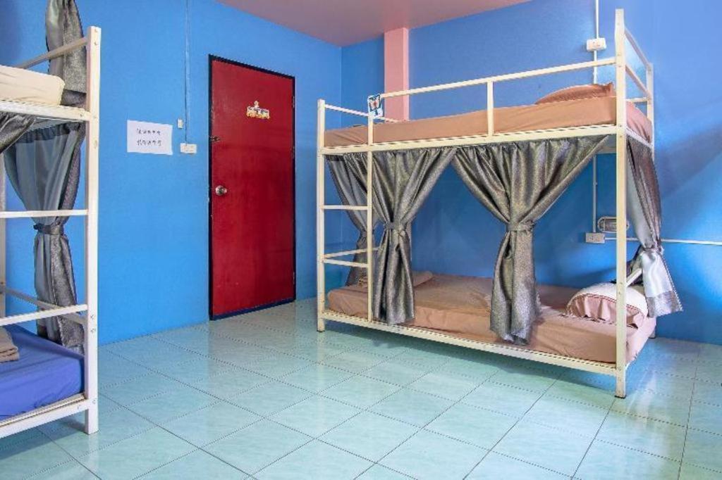 بيت شباب أوه واي أوه 586 فوكيت Phuket المظهر الخارجي الصورة
