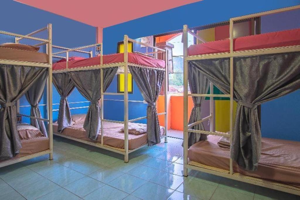 بيت شباب أوه واي أوه 586 فوكيت Phuket المظهر الخارجي الصورة