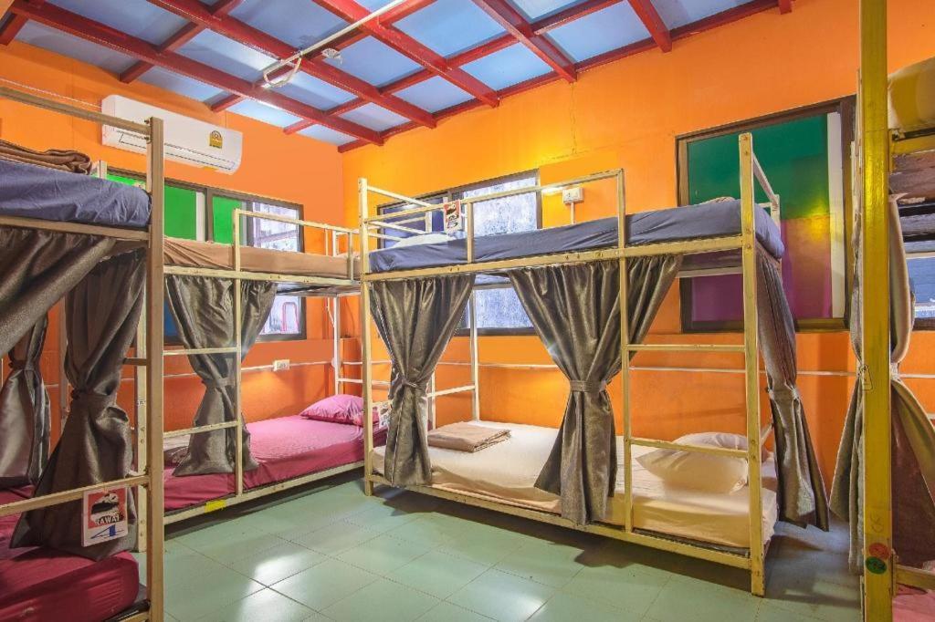 بيت شباب أوه واي أوه 586 فوكيت Phuket المظهر الخارجي الصورة