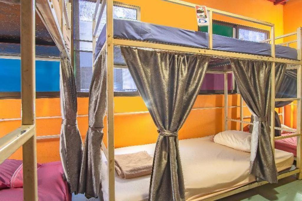 بيت شباب أوه واي أوه 586 فوكيت Phuket المظهر الخارجي الصورة